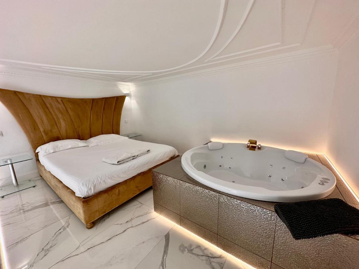 Jacuzzi Sinagoga View Apartman Budapest Kültér fotó